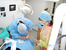 名古屋市内の歯科医院へインプラントの出張手術に行ってきました1